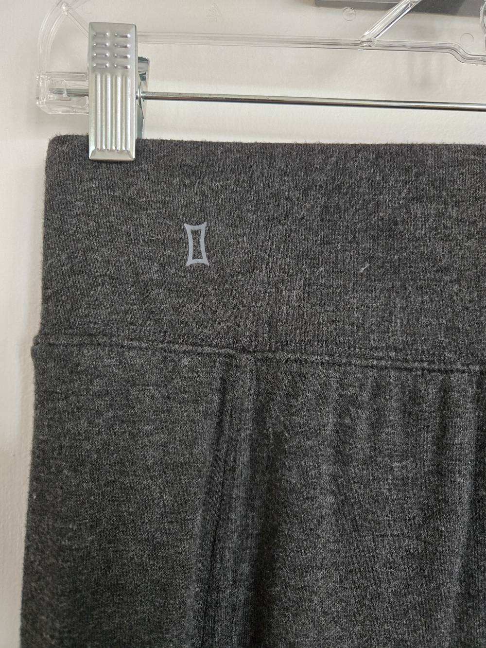 Kit and Ace Dark Charcoal Gray Pencil Skirt Size 8